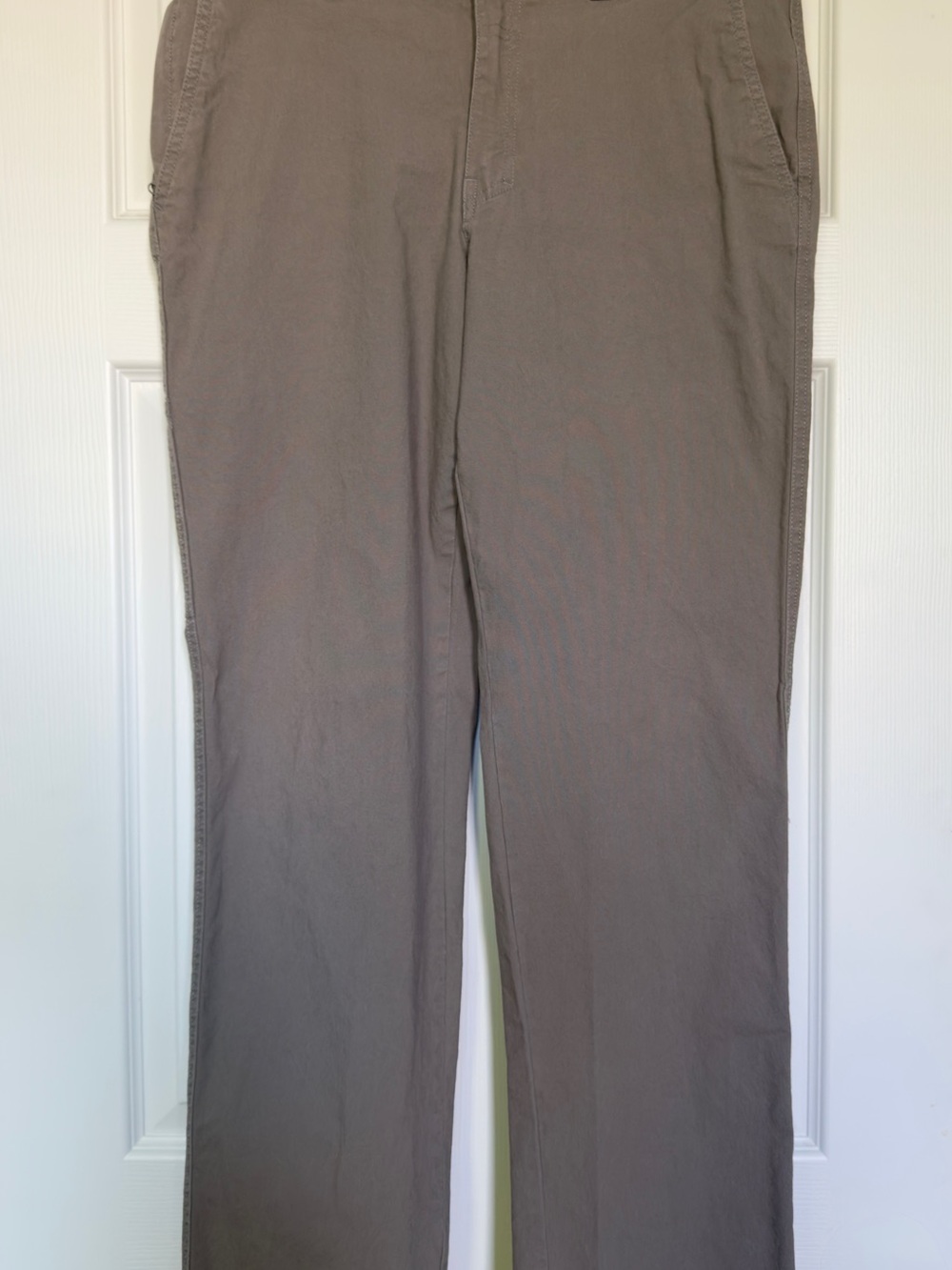 Men's Classic Khaki Chinos - Gray